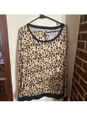 Rene Rofe Size 2x Leopard Print Two Piece Shirt Pants Pajamas